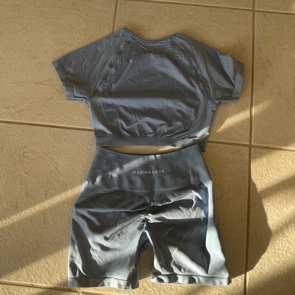 Alphalete Amplify Washed Denim Set - Picture 2 of 3